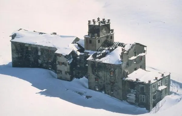 Hospice Du Petit Saint Bernard Hotel *